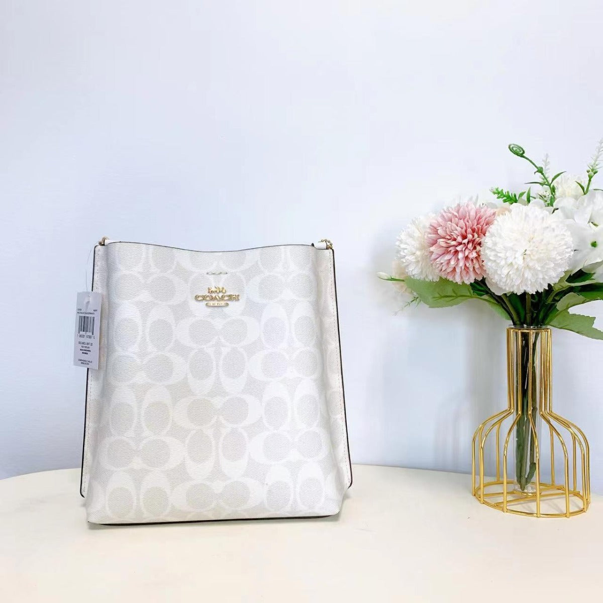 Coach CA582 Mollie Bucket Bag 22 In Signature Canvas In Gold/Chalk/Glacierwhite Coach CA582 Mollie Bucket Bag 22 In Signature Canvas In Gold/Chalk/Glacierwhite